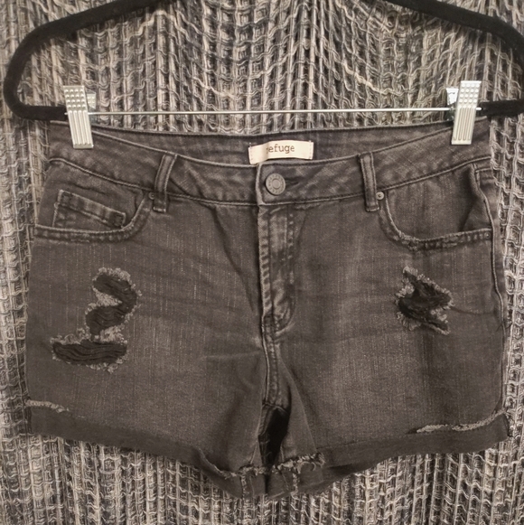 refuge Pants - Refuge Black Distressed Denim Shorts Size 2